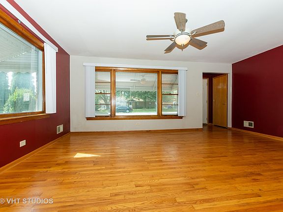 3rd image of 9429 S 77th Ave