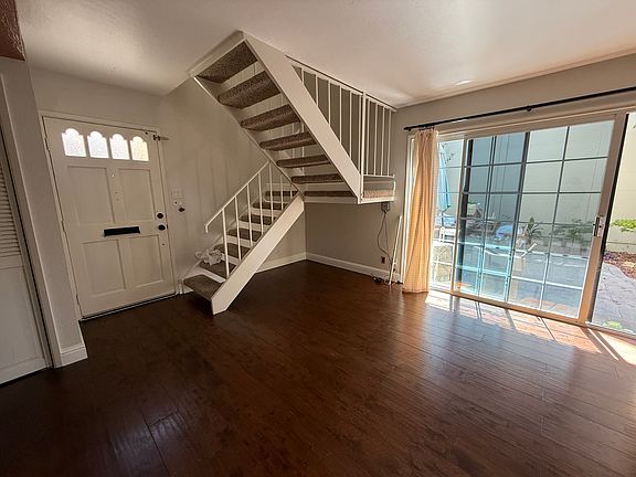 3rd image of 1932 Silverwood Ave