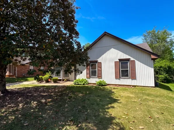 713 Amity Ln, Montgomery, AL 36117