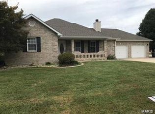8833 Wildewood Dr, Worden, IL 62097