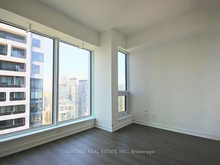 8 Wellesley St W #3106 — Photo 1