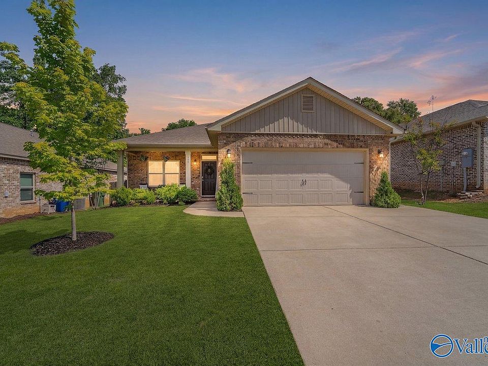 1st image of 169 Heritage Brook Dr