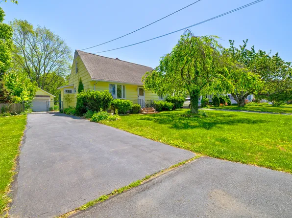 24 Toole Drive, Branford, CT 06405