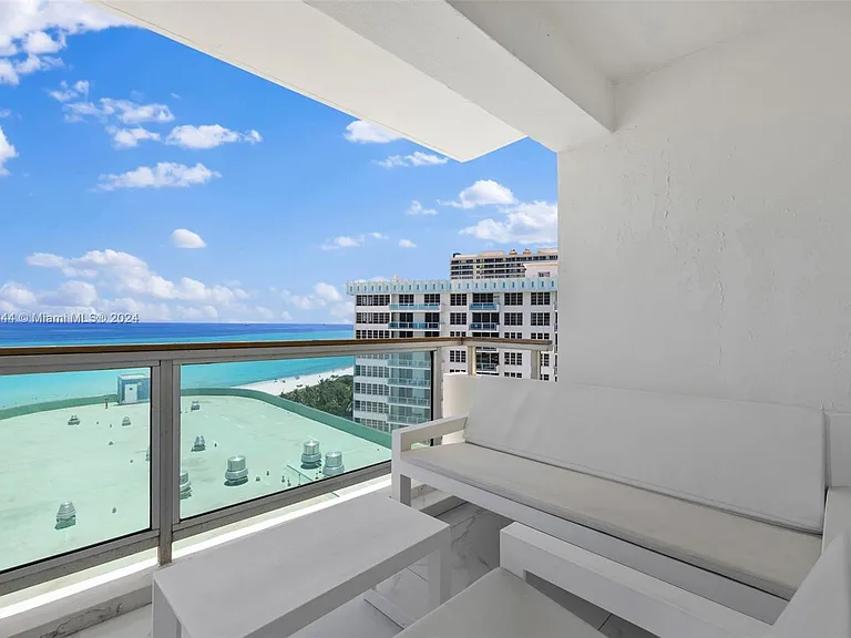 5151 Collins Ave #1527 — Photo 45