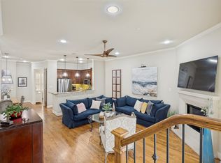 7333 Valley View Ln #304, Dallas, TX 75240