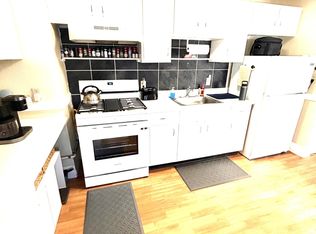 18 Brook Rd APT 1R, Quincy, MA 02169