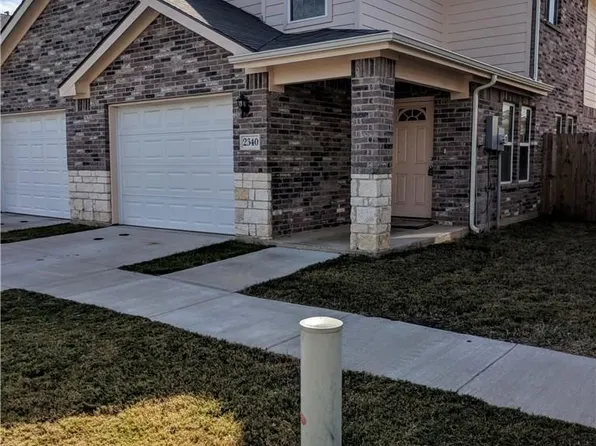 2340 Kingsway Dr, Arlington, TX 76012