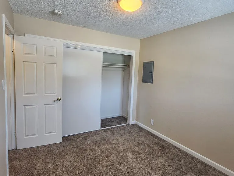 1501 Garcez Dr — Photo 7