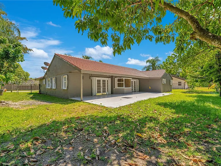 15241 SW 150th St — Photo 11