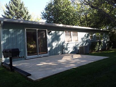 4th image of 4500 Blackhawk Ln