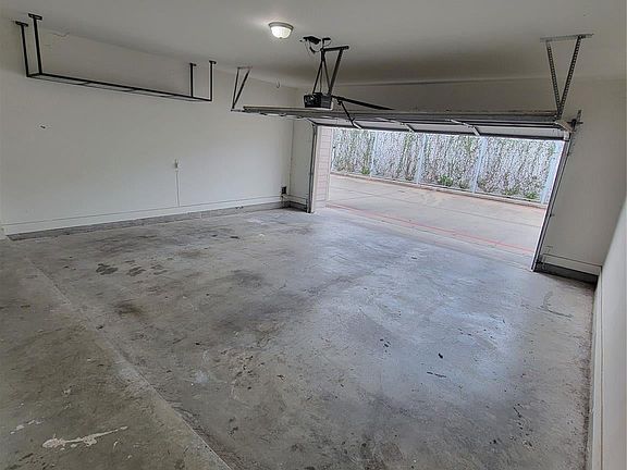 3rd image of 18 Evanston St