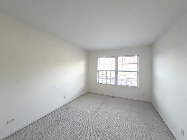1129 Georgetown Way — Photo 14