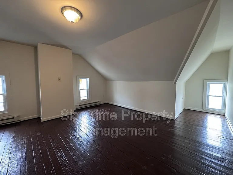 627 N Mulberry St — Photo 19