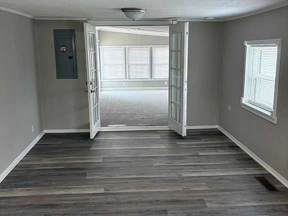 3rd image of 3224 Short Mountain Rd