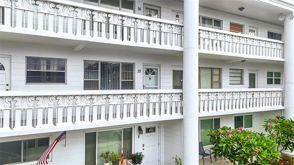 2 bed, 2.0 bath, 1100 sqft, $1,600 — Photo 3