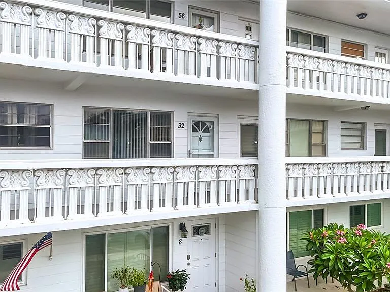 2454 Australia Way E #32 — Photo 3