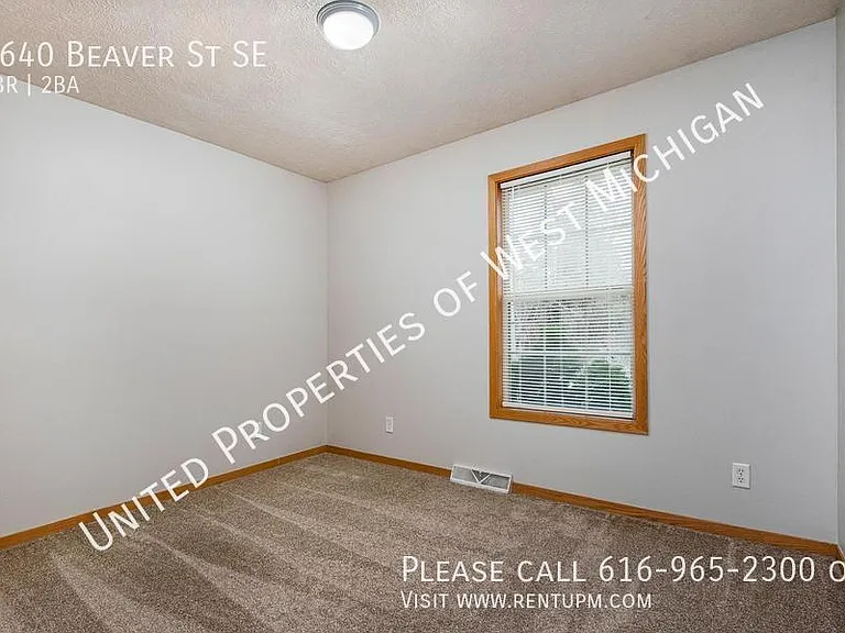 8640 Beaver St SE — Photo 13