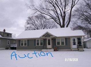 1415 Purvis Ave, Janesville, WI 53548