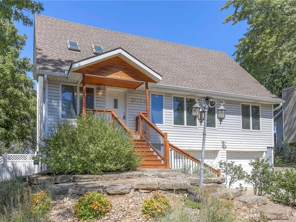 2034 NE Cookson St, Lees Summit, MO 64086