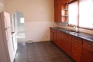 5th image of 1315 N Broadway St