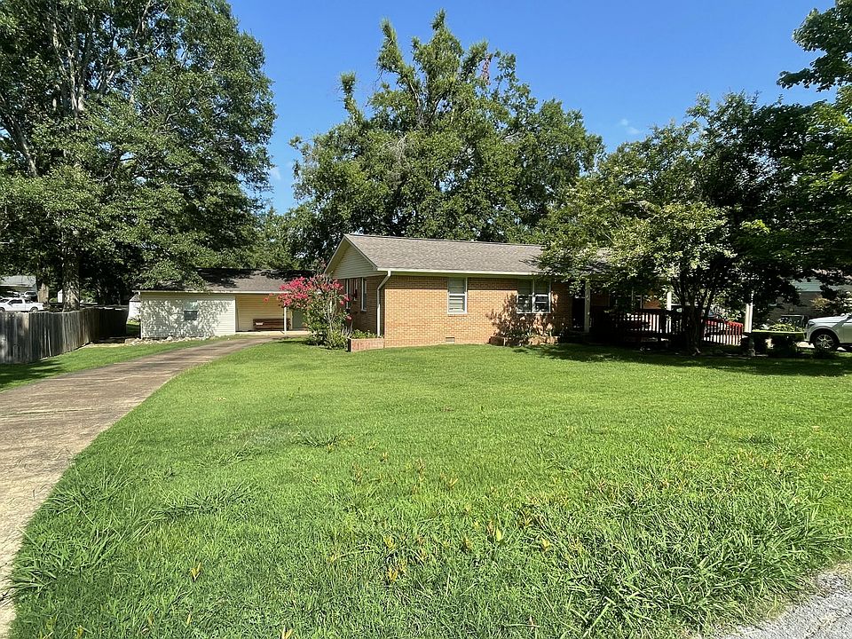 1st image of 417 Walmark Dr