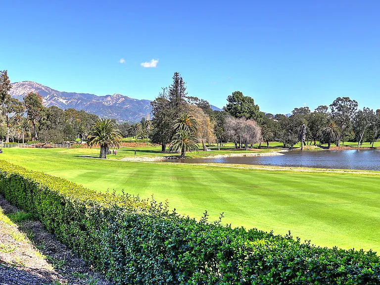 525 Las Palmas Dr — Photo 37