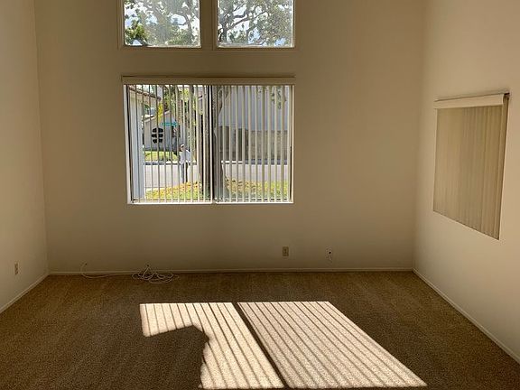 3rd image of 2581 Kimberly Ave