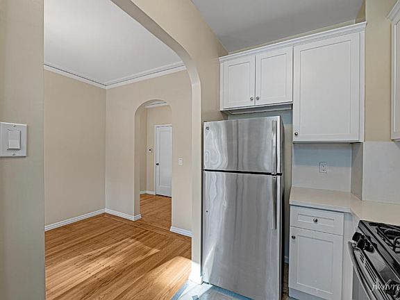 2nd image of 5050 Fulton St #D104
