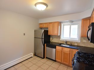 9428 Lawrence Ct #2F, Schiller Park, IL 60176