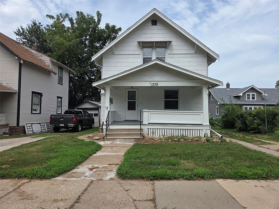 1st image of 1738 Higley Ave SE