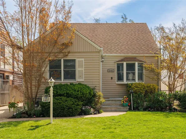 2383 Rockville Centre Parkway, Oceanside, NY 11572