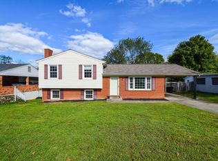 3070 Parham Dr, Roanoke, VA 24014