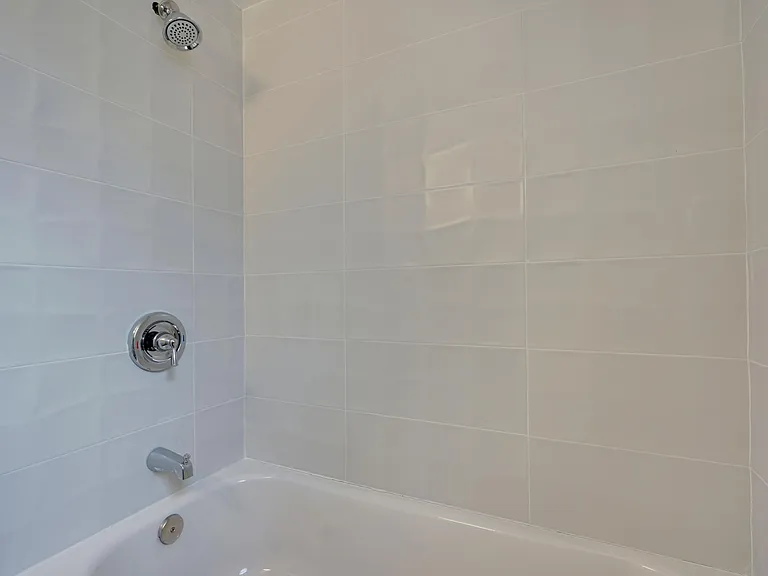 13 Swain Ave — Photo 16