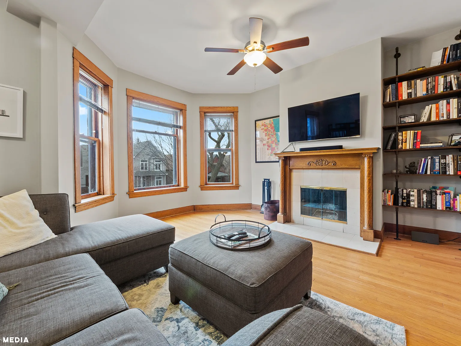 2 bed, 1300 sqft, $3,200 — Photo 2