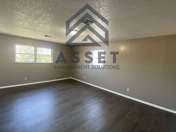 5th image of 2624 SW 57th St