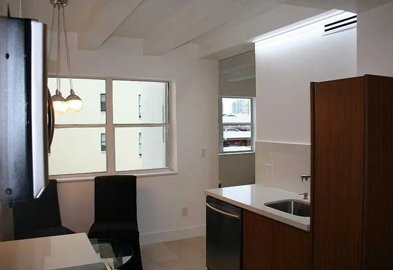 1390 Ocean Dr #402 — Photo 10
