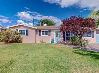 1516 Maxine St NE, Albuquerque, NM 87112
