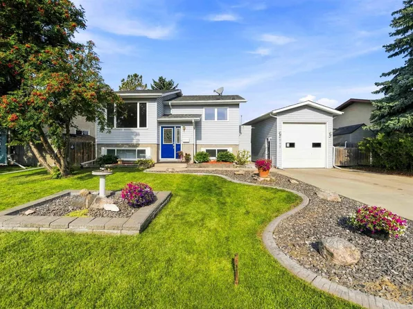 548 Sunnydale Rd, Morinville, AB T8R 1B8