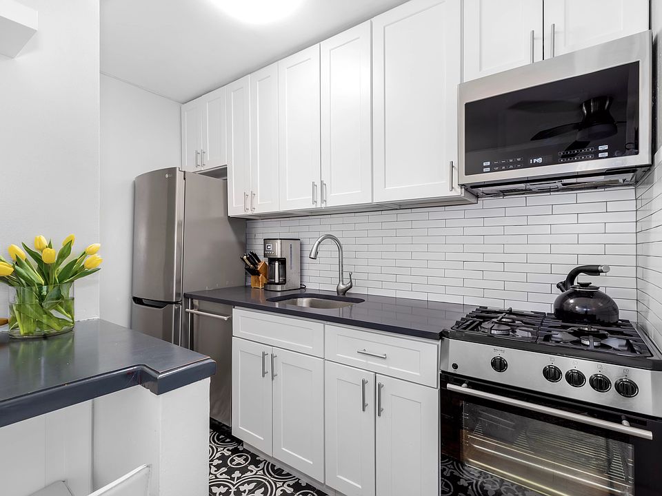 1st image of 139 E 33rd St APT 4G