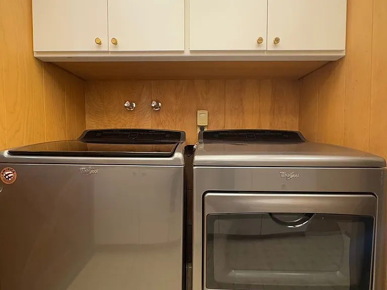 1001 N Brooklane St — Photo 30