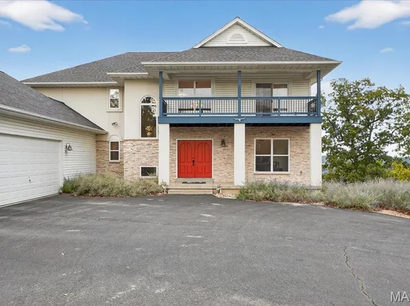 28 Thornhill Dr, Eureka, MO 63025