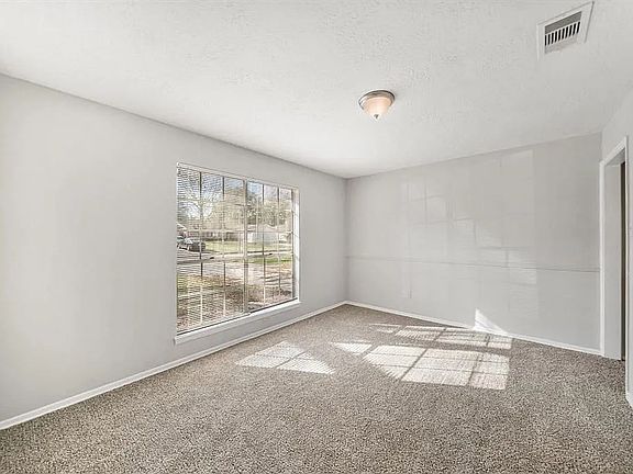 5th image of 17147 Barcelona Dr