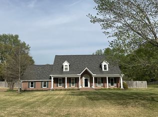 4638 Whiteoaks Ln, Arlington, TN 38002