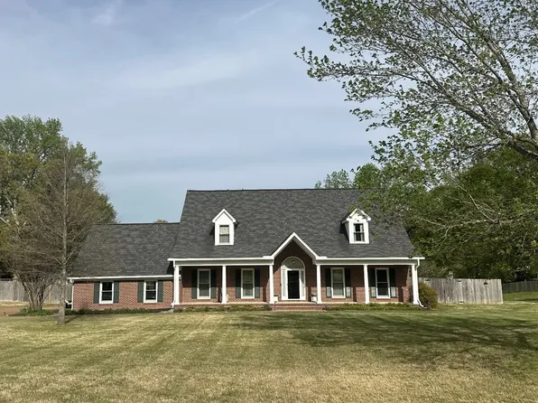 4638 Whiteoaks Ln, Arlington, TN 38002