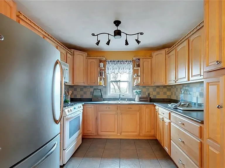 1547 Route 208 — Photo 5
