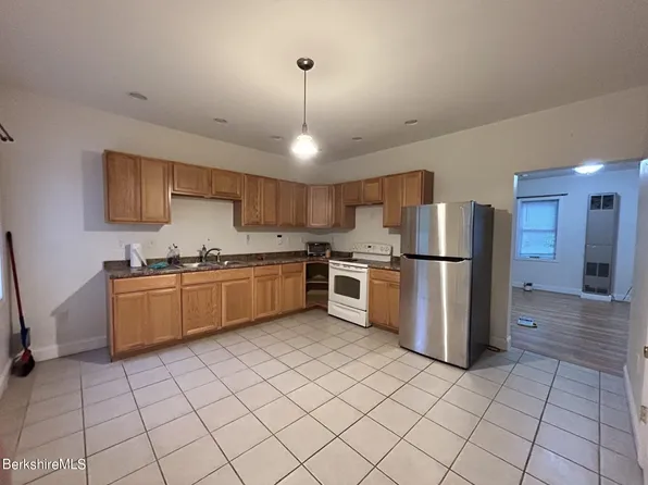 182 Columbia St, Adams, MA 01220