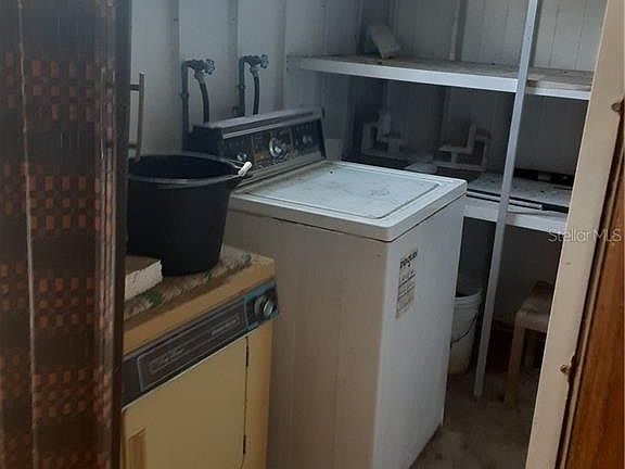 4th image of 3440 Tiki Dr