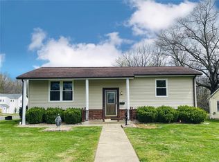 308 N Hoffman St, Nashville, IL 62263