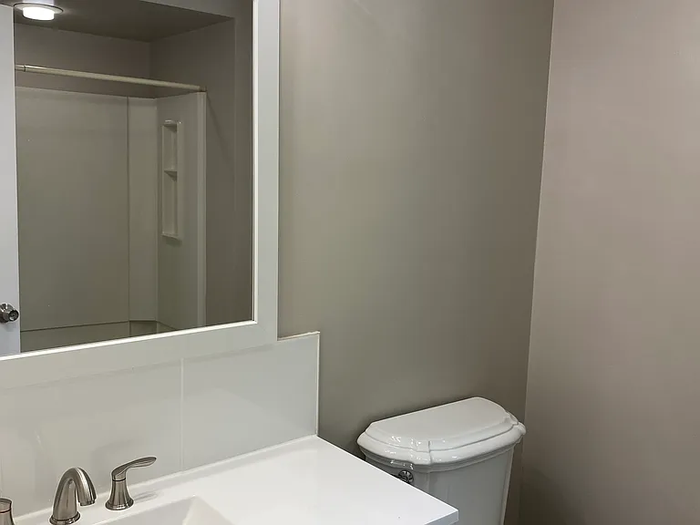 37-39 Benham St #1 — Photo 16