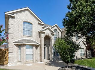 407 Mountain Cir, Desoto, TX 75115